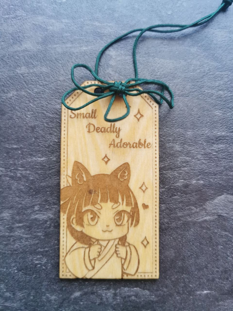 Omamori Schlüsselanhänger aus Holz