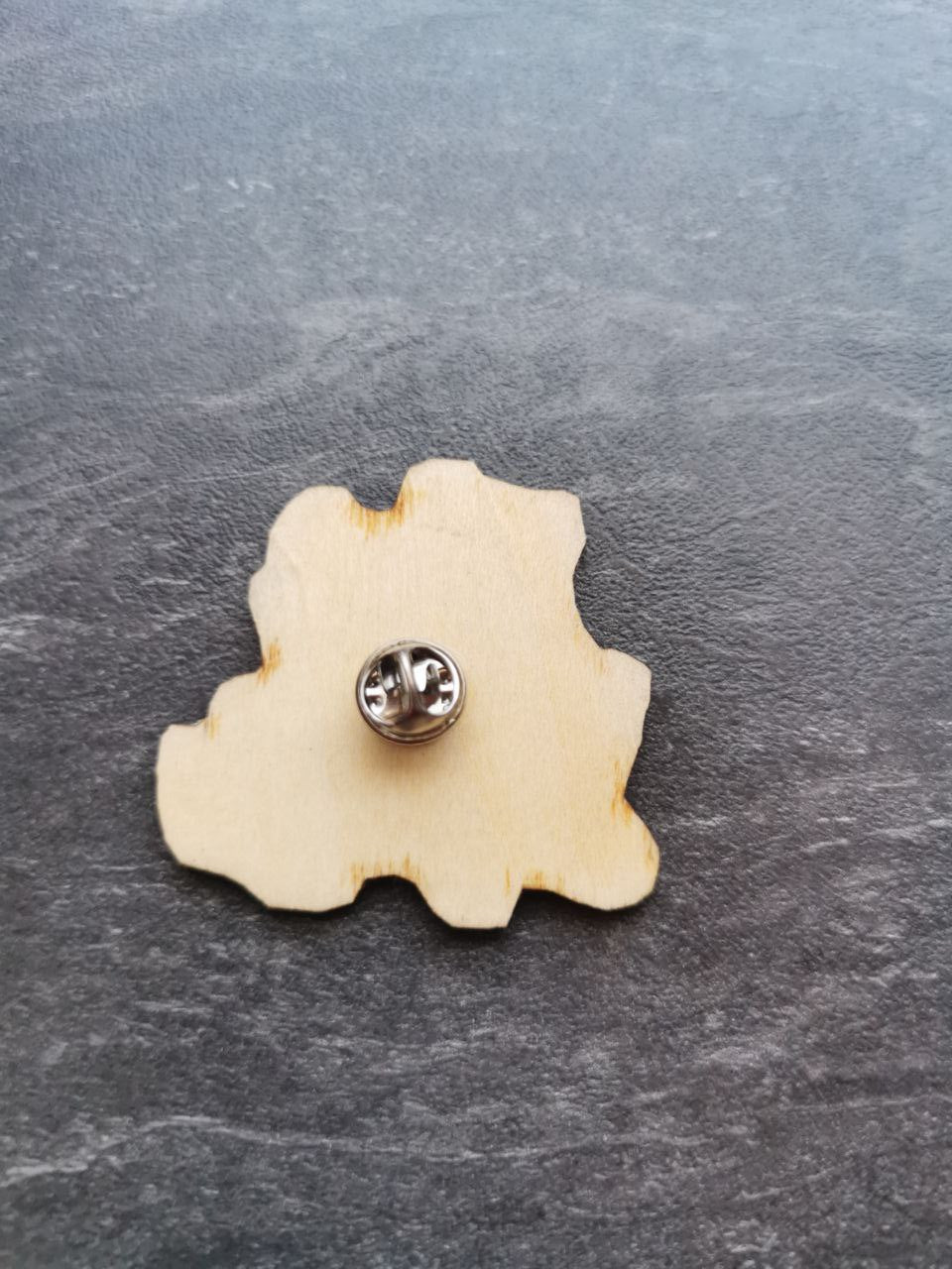 FFXIV Magnete und Pins aus Holz